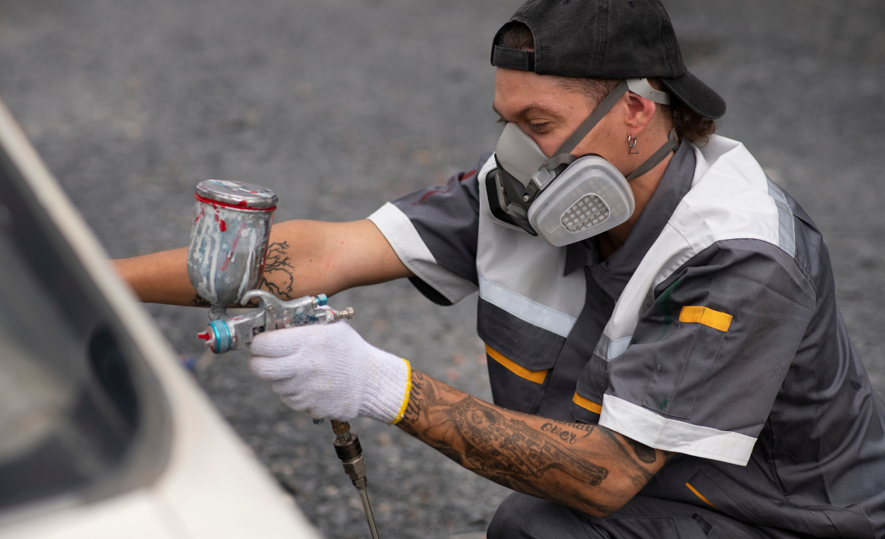 Main benefits of black bitumen for roads and construction