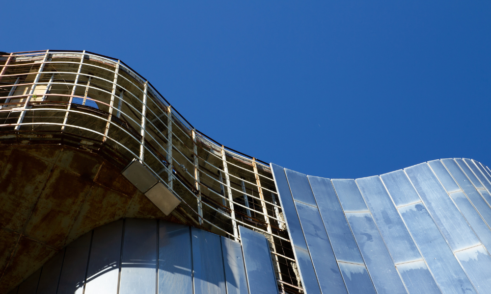 Structural requirements in commercial roofing projects focusing on load capacity and wind resistance